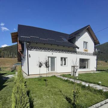 Фото номера Дом с 5 спальнями Дома для отпуска Eva House г. Ciocăneşti 36